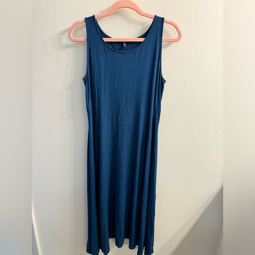 EUC Eileen Fisher midi dress is marine blue; size PM